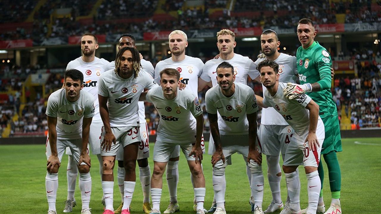 Galatasaray'da 2 ayrılık daha yolda: İkisi de geçen yıl gelmişti