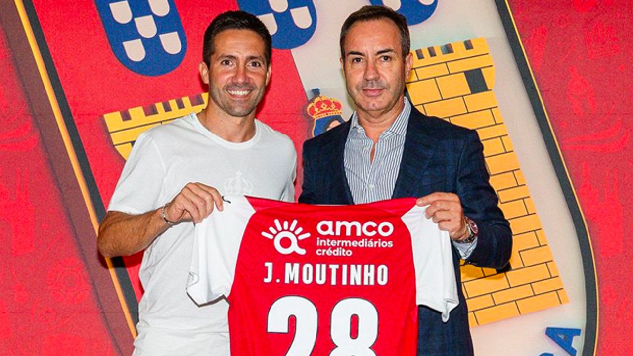 Joao Moutinho, Braga ile anlaştı
