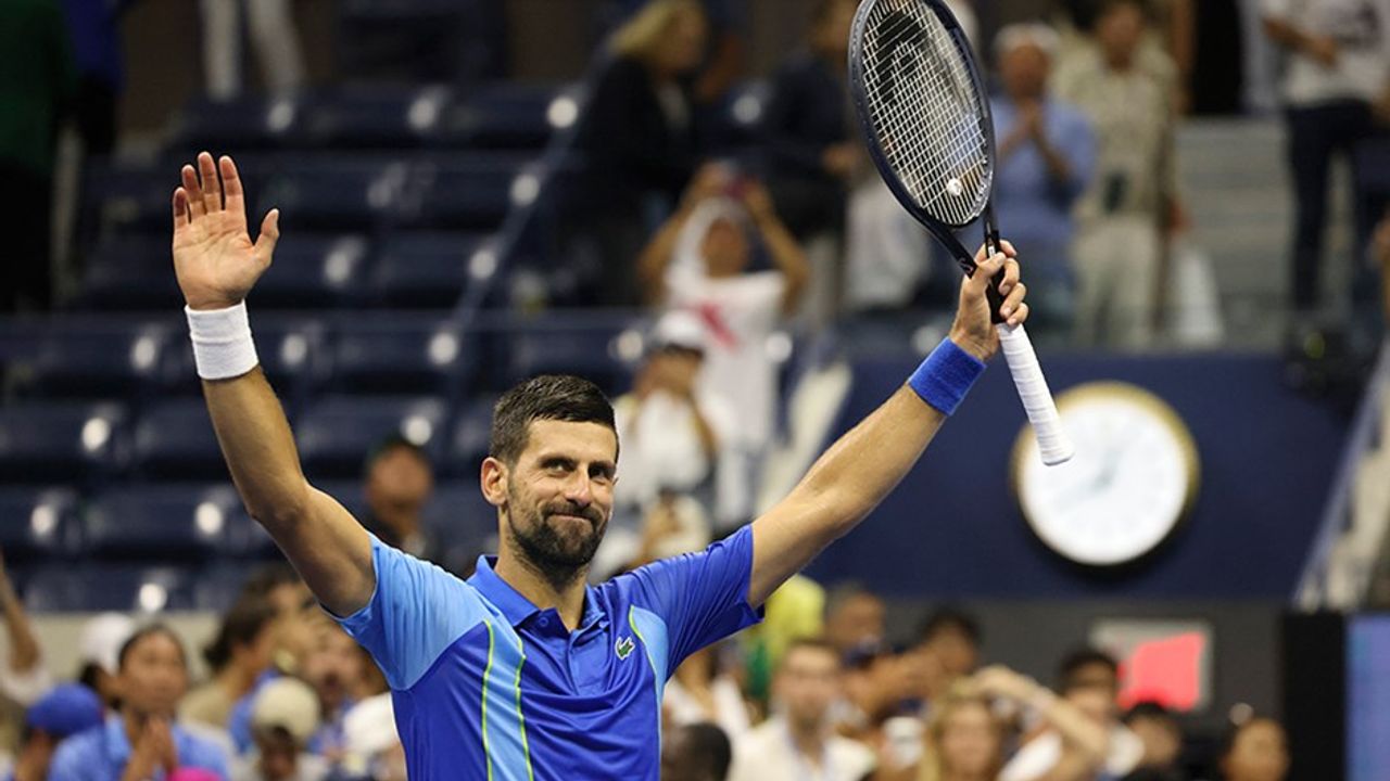 Novak Djokovic ABD Açık'ta set vermeden turladı