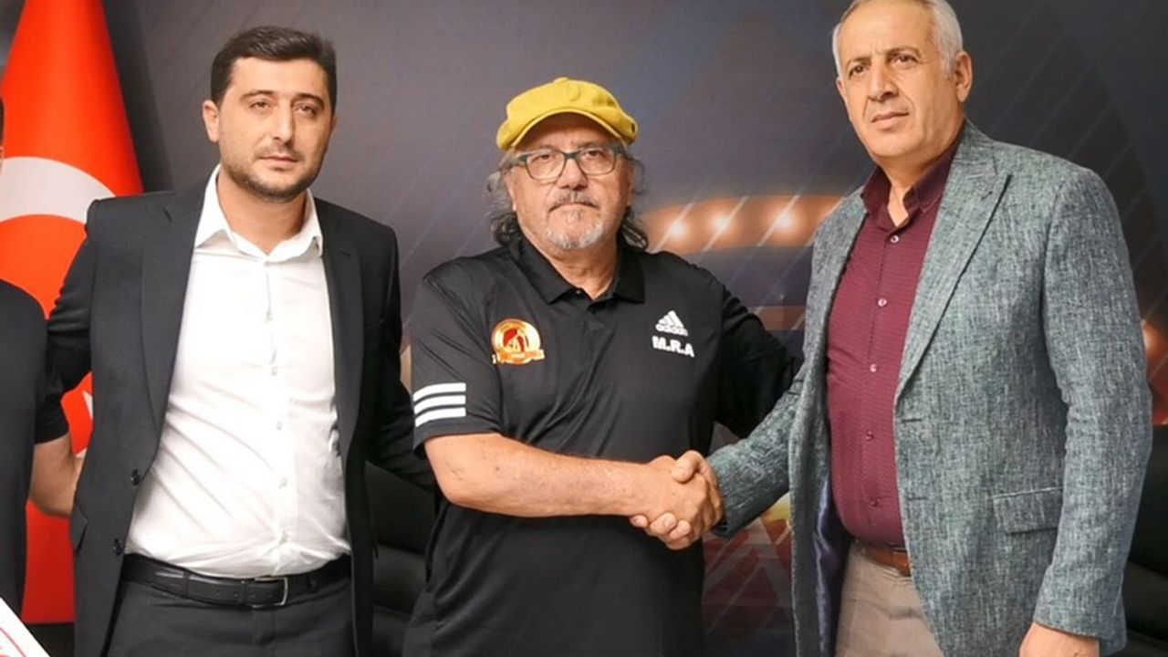 Mustafa Reşit Akçay, sağlık sorunları nedeniyle görevinden ayrıldı