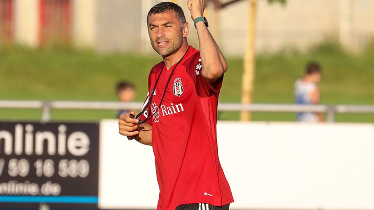 Beşiktaş'ta İstanbulspor maçında Burak Yılmaz teknik direktör