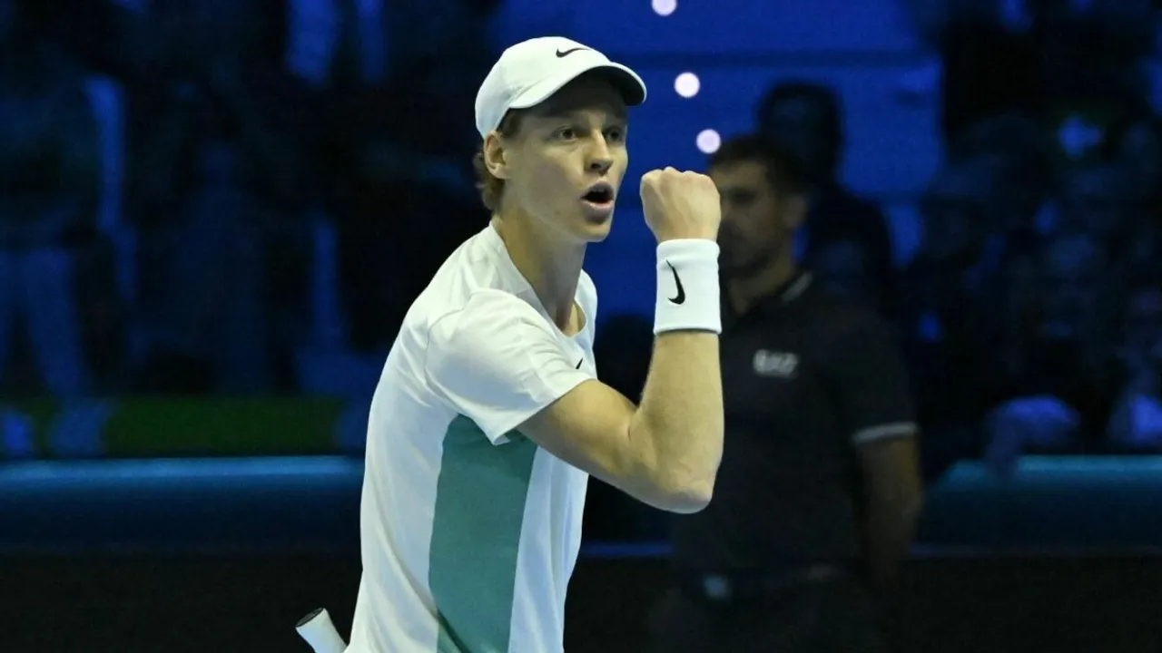 ATP Finalleri: Sinner, Rune'u yenerek Djokovic'i yarı finale taşıdı