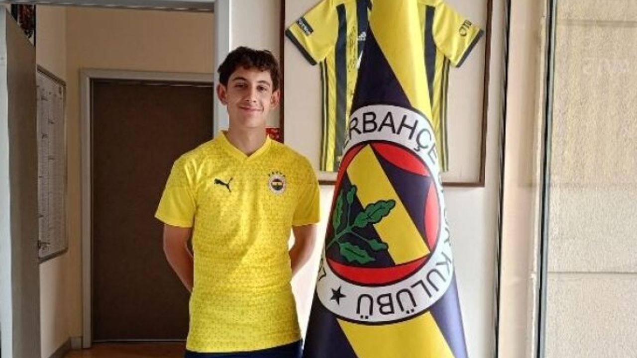 Yiğit Evin kimdir? Fenerbahçe 15 yaşındaki yıldız adayı ile sözleşme imzaladı!