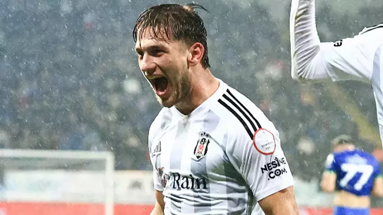 Beşiktaşlı Semih Kılıçsoy için transfer açıklaması: 'Bu konunun asıl muhatabı...'