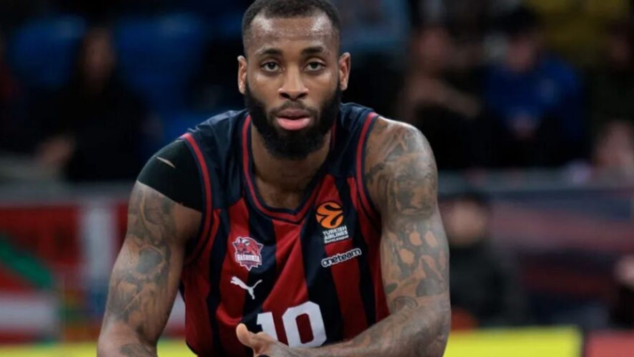 Codi Miller-McIntyre EuroLeague asist rekorunu kırdı: Baskonia, ASVEL'i farka boğdu