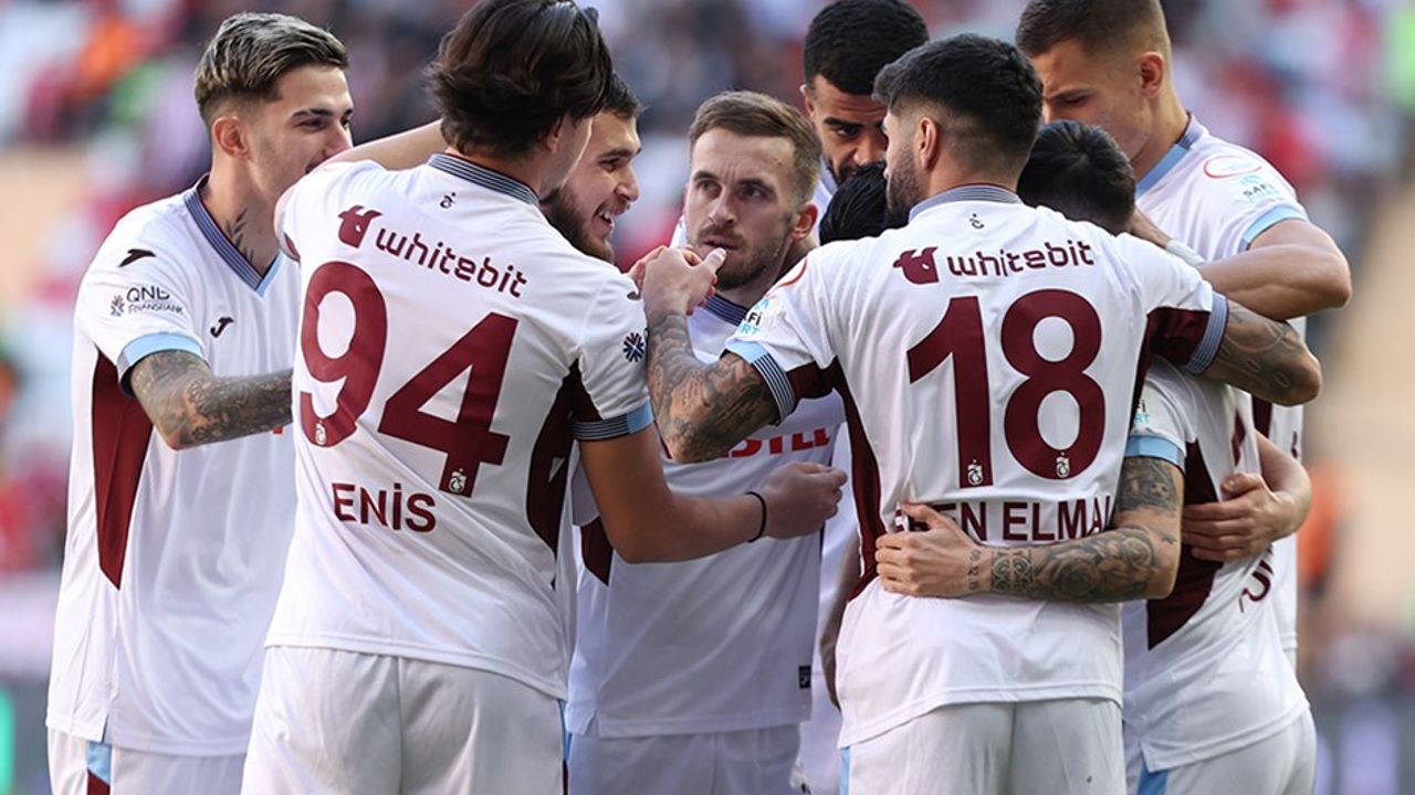 Trabzonspor - Hatayspor maçının ilk 11'leri belli oldu