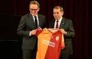 Brüksel Başbakanı Boris Dillies’ten Galatasaray Açıklaması! “Bir Galatasaray Taraftarı Daha Kazandık”