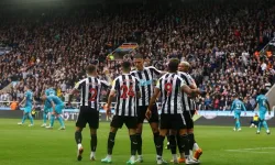 Newcastle United ilk 21 dakikada 5 gol attığı maçta Tottenham’ı parçaladı!