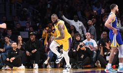 LeBron James'ten harika performans; Lakers, Golden State Warriors'ı saf dışı etti