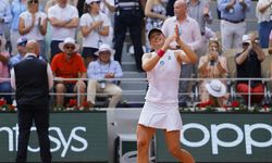 Iga Swiatek, Roland Garros'ta üst üste 2. kez şampiyon