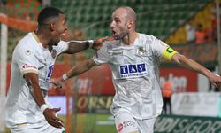 Alanyaspor, RAMS Başakşehir'i 2 golle geçti