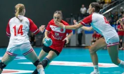 U17 Kız Milli Hentbol Takımı Avusturya'ya mağlup olarak gümüş madalya kazandı