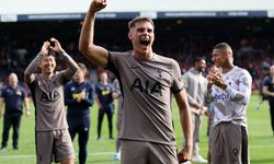 Premier Lig'de Tottenham maç fazlasıyla liderlik koltuğuna oturdu