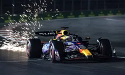 Las Vegas GP: Verstappen cezaya rağmen kazandı, Leclerc ikinciliği son turda aldı