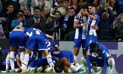 8 gollü maçta turlayan Porto