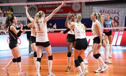 VakıfBank sezonun ilk yarısını galibiyet alarak bitirdi