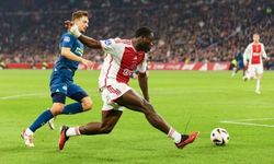 Ajax'tan, lider PSV Eindhoven'a çelme