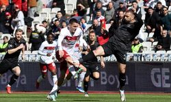 Sivasspor'dan 4 gollü galibiyet; Pendikspor dağıldı