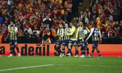 Spor yazarları Fenerbahçe’nin derbi performansını değerlendirdi! ‘’Sahada 2 Fred vardı’’