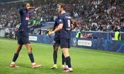 Paris Saint-Germain sezonu 3 kupayla bitiriyor