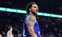 Shane Larkin iyi oynadı: Anadolu Efes, Türk Telekom karşısında öne geçti