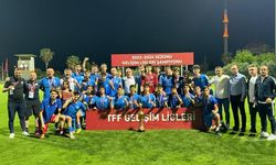 U17 Bölgesel TFF Gelişim Ligi şampiyonu Sultanbeyli Belediyespor oldu
