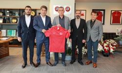 Fenerbahçe'li yöneticiler TFF'ye ziyarette bulundu