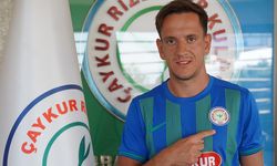 Çaykur Rizespor'dan 7 futbolcu için görkemli imza töreni!