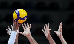 Erkekler voleybolda Fransa evinde altın madalyaya ulaştı