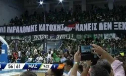 Panathinaikos taraftarlarından skandal pankart!