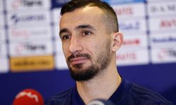 Mehmet Topal kazanmaya devam ediyor!