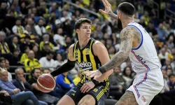 Fenerbahçe Beko, Anadolu Efes'e fark attı