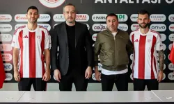 Antalyaspor'da iki imza!