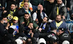 Fenerbahçe'de hareketlilik devam ediyor! Taraftarlar Samandıra'ya yürüdü