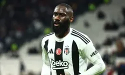 Taraftar deliye döndü: Beşiktaş'ta maç sonu büyük tepki!