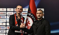 Çorum FK'da tören: Tuncay Şanlı imzayı attı!