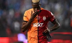 Victor Osimhen'den flaş rekor paylaşımı: "Efsaneye selamlar"