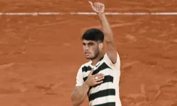 Carlos Alcaraz, Tommy Paul'u kolay geçti: Yarı finale yükseldi