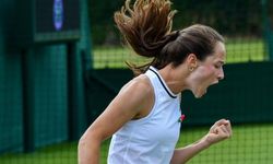 Zeynep Sönmez, 75 yıllık rekoru egale etti: Wimbledon'da 3. tura yükseldi!