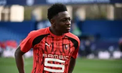 Trabzonspor, Kazeem Olaigbe'yi imza için getirdi