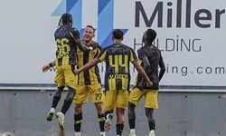 İstanbulspor, Ümraniyespor’u 4-0’la Farklı Geçti