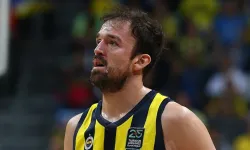 Sertaç Şanlı imzaladı: Dubai Basket!