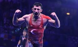 Ahmet Yılmaz, Dünya Güreş Şampiyonası'nda bronz madalya kazandı