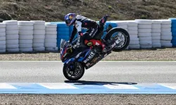 Toprak Razgatlıoğlu, Fransa'da "2'de 2" yaptı