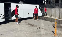 Adanaspor’da Hesap Krizi: Futbolcular Lokantada Rehin Kaldı