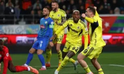 Fenerbahçe, ikinci yarıda Rize'yi devirdi!