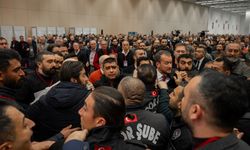 Gençlerbirliği'nin Olağanüstü Genel Kurulunda Gerginlik! Mehmet Kaya Çekildi, Arda Çakmak Başkan Seçildi