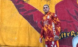 Galatasaray Tribünlerinden Lucas Torreira’ya Özel Pankart