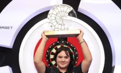 Zehra Gemi, Dünya Dart Şampiyonu oldu!