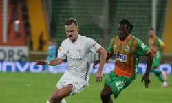 Alanyaspor-Antalyaspor Maçında Gol Sesi Çıkmadı! Akdeniz Derbisinde Puanlar Paylaşıldı